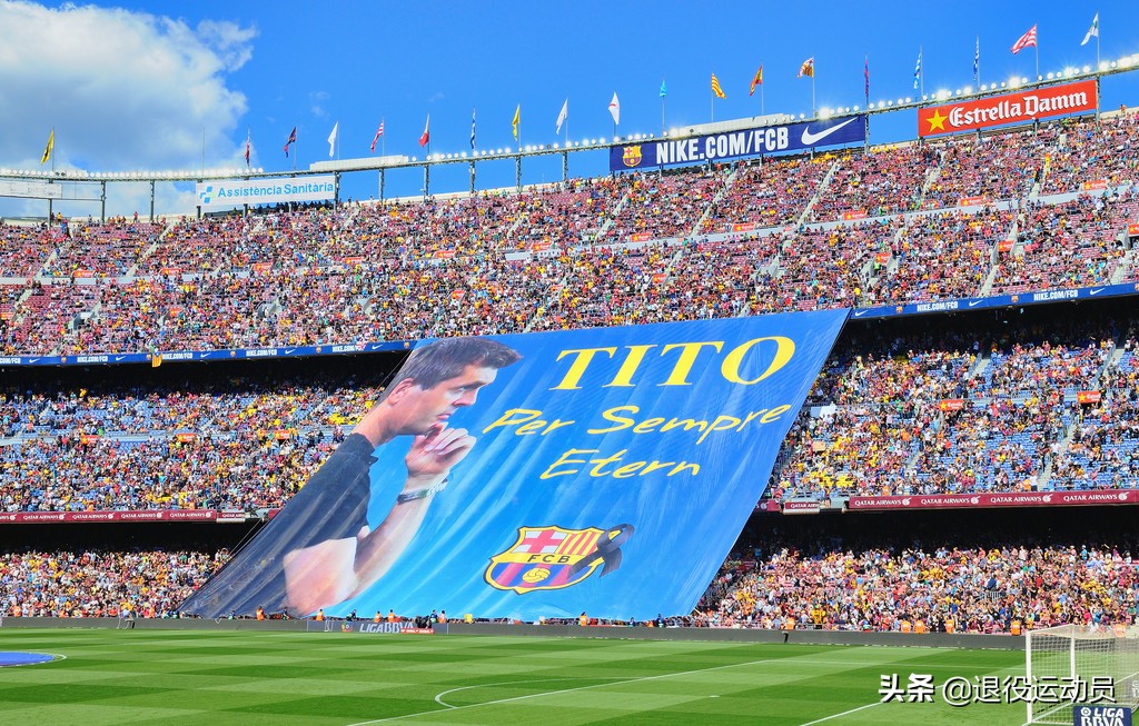 用围巾遮住伤疤的男人，蒂托-比拉诺瓦51岁生辰纪念