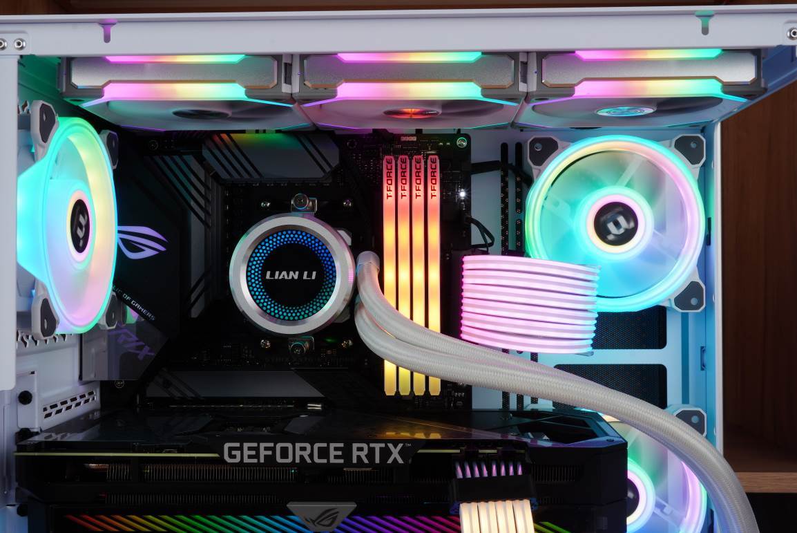 联力包豪斯mini机箱大小,联力包豪斯mini能横装吗