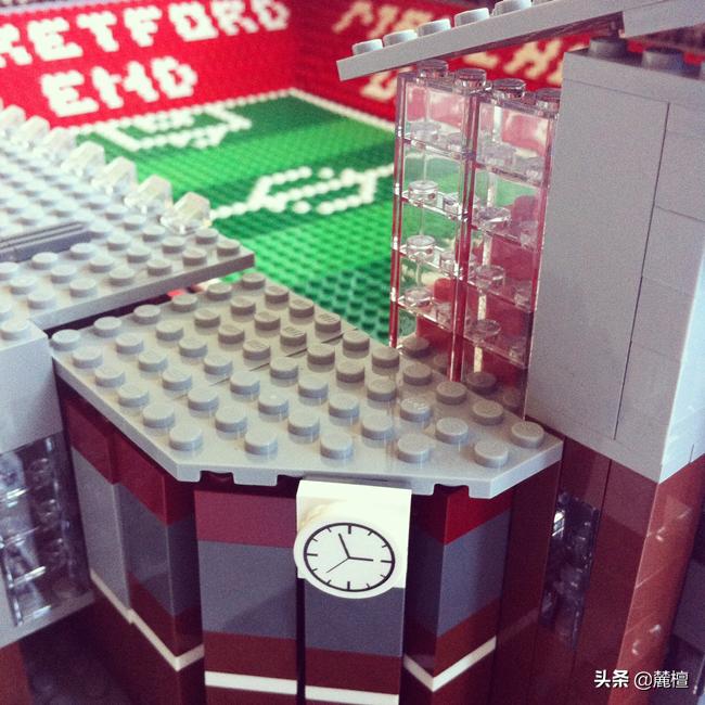 乐高曼联老特拉福德足球场,用积木拼足球球场