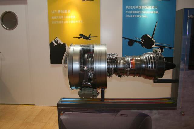 珠海航展中心歼20表演,珠海航展歼10模型