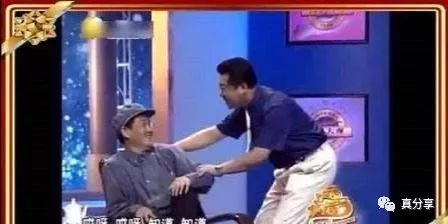 三傻大闹宝莱坞免费观看,三傻大闹宝莱坞谁最穷