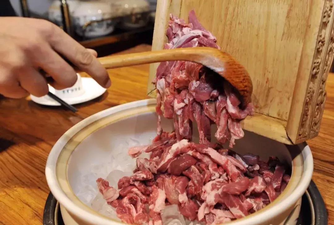 在西安吃火锅这8家店吃到过瘾,西安最好吃的十大火锅