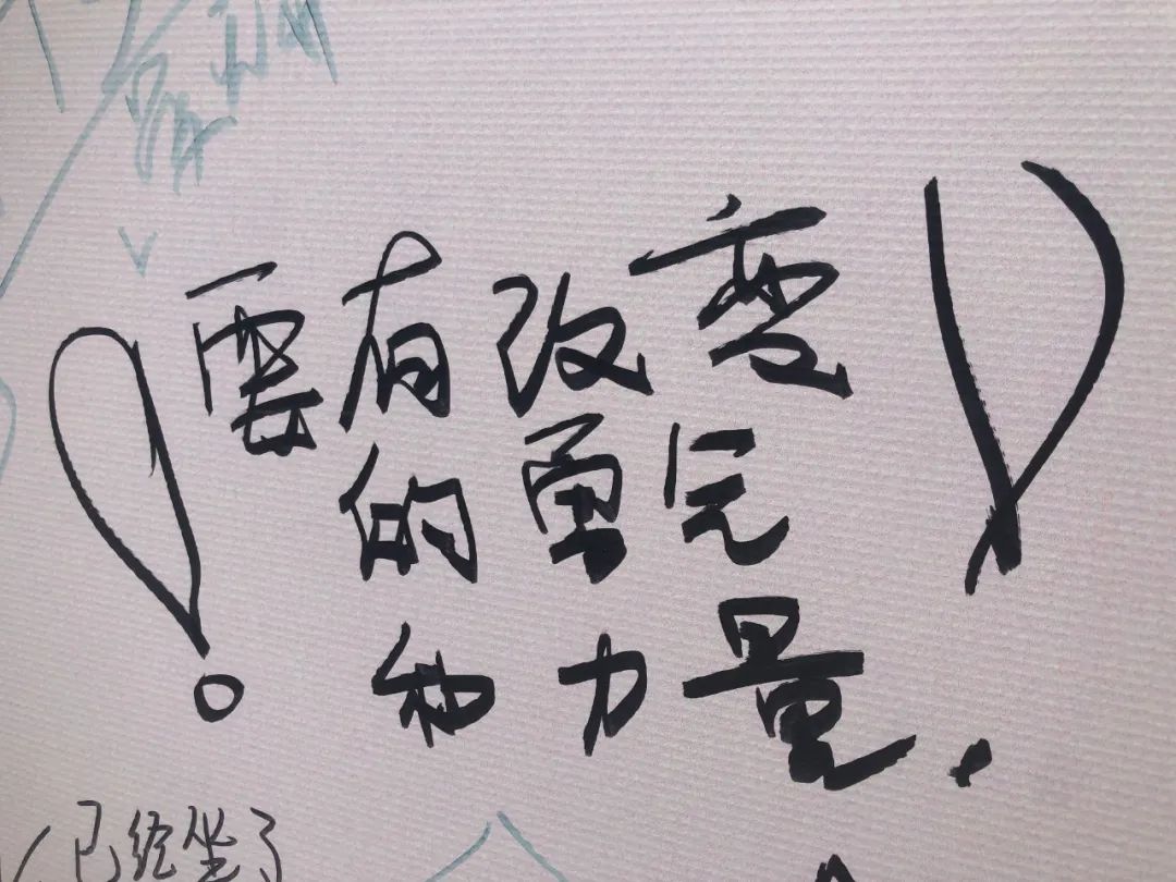 在家看*片A**被老妈撞见,她反手就带我去了个“18禁”场所