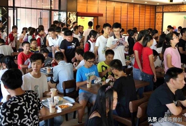 小店生意好的原因有很多,生意最好小店