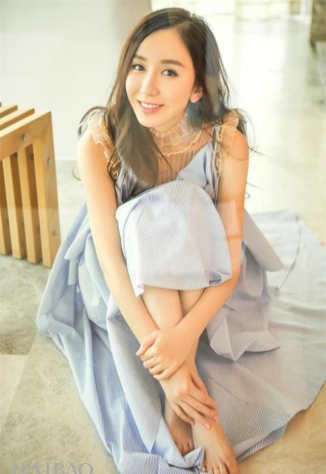 胡一菲娄艺潇是不是一个人,胡一菲娄艺潇前后对比