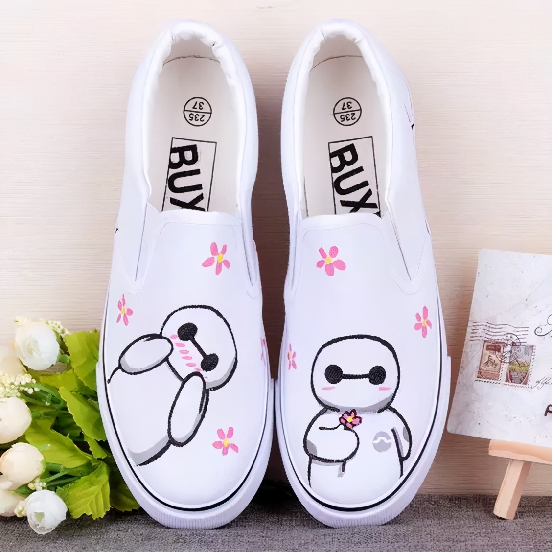 穿腻了小白鞋可以这样来改造,教你把小白鞋变潮流