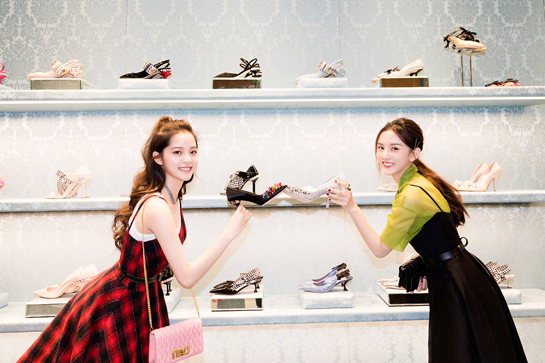 娱乐圈6位当红小花大PK,谁是你心中的最佳MiuMiu少女?