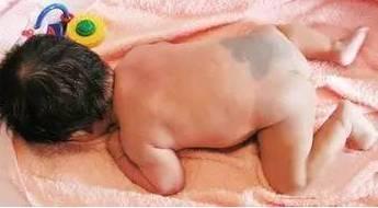 当妈妈才知道什么是现实,宝宝有这变化肯定是要生病了