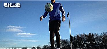 两分钟教你零基础颠球,如何练单脚旋转颠球