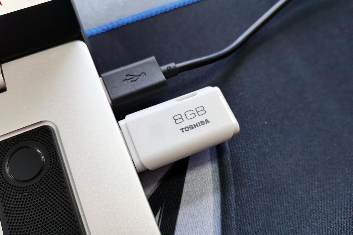 东芝便携式移动硬盘推荐,东芝2.5寸1TB移动硬盘