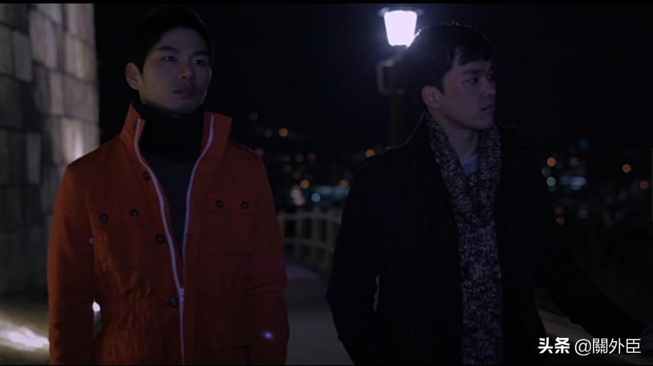 《白夜》：空少与快递小哥419——给你指条路，是不是阿依希代路