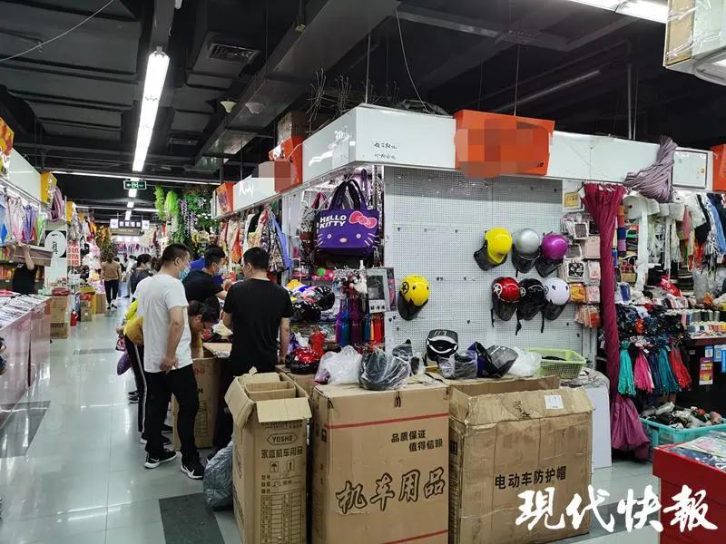 南京一线品牌服装批发市场,南京批发市场缺斤少两