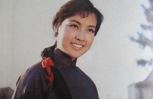 刘晓庆姜文再相聚视频,刘晓庆和陈佩斯开玩笑