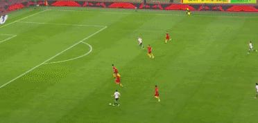 国脚王燊超最新消息,王燊超停球让人绝望表情包