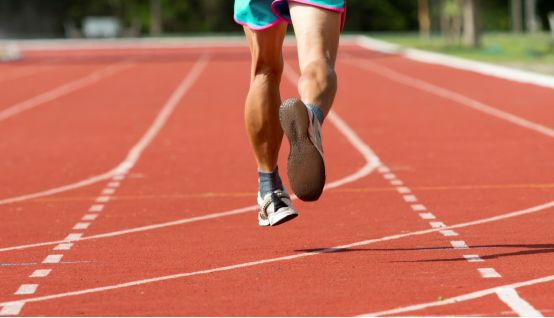 跑者小腿疼痛如何解决,初跑者小腿酸痛如何正确的跑步