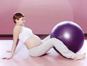 孕期行走坐躺，还有这些讲究！逃不掉的耻骨疼，这样做就可缓解！