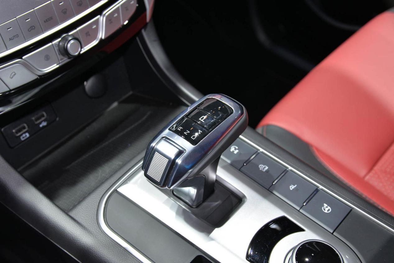 内饰豪华的皮卡,皮卡长城炮内饰