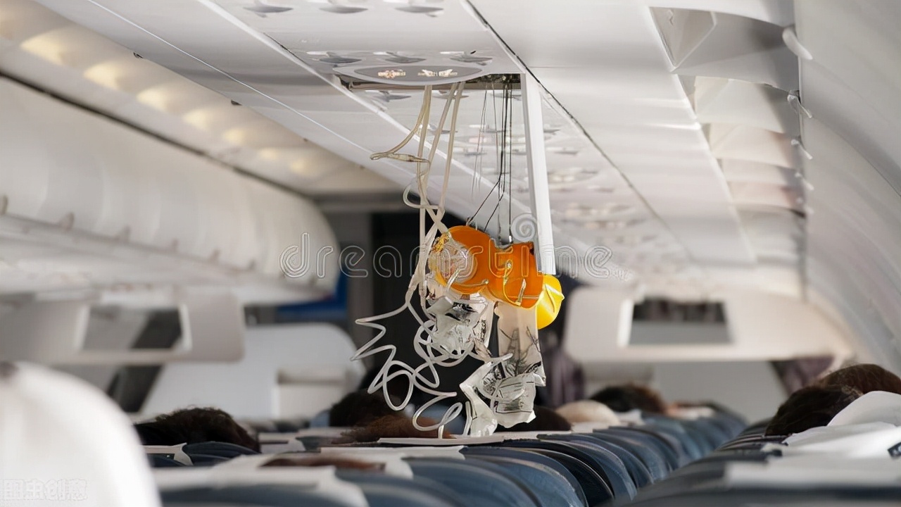 22岁空姐万米高空逃生没有降落伞,空难飞机坠落全过程