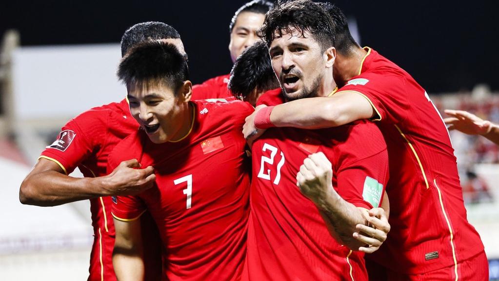 国足1-1踢平阿曼,国足0比2阿曼有哪些球员