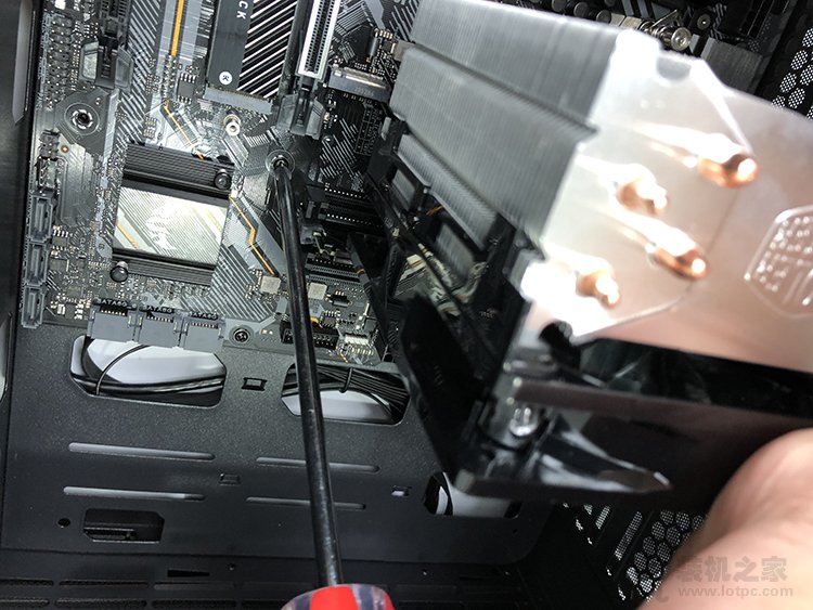 diy电脑组装教程图解详细步骤,零基础diy电脑组装自学装机教程