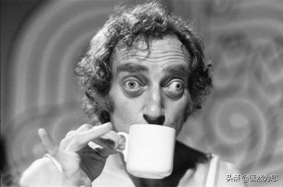 甲亢会老得快吗,吃甲亢药脖子为什么会变大