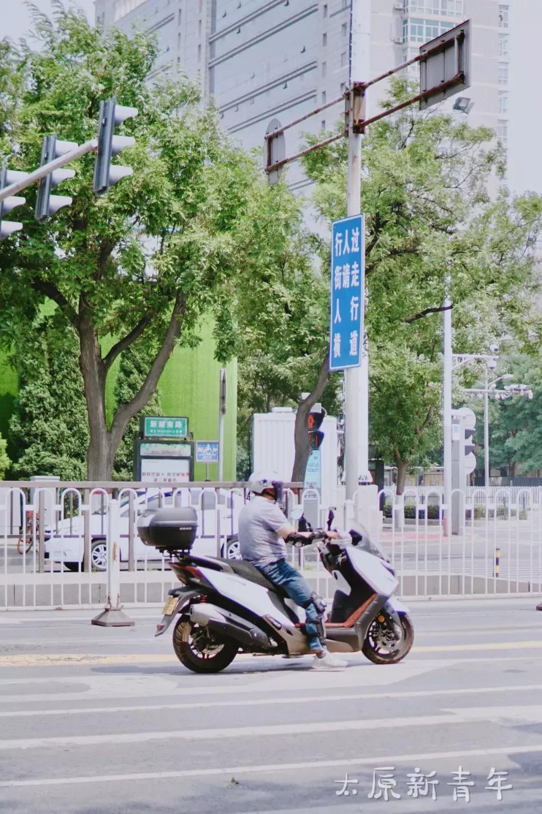 太原人最爱的硬核神车，配色骚气敞篷造型200元即可拥有