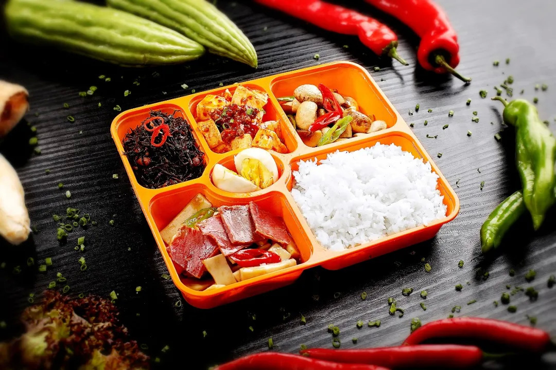 汇聚“世界名流”，绽放本土异彩！FHC自信而来