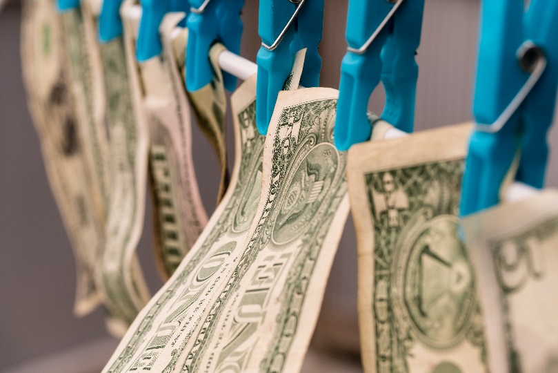 违反反洗钱法追究刑事责任,国际上的反洗钱处罚