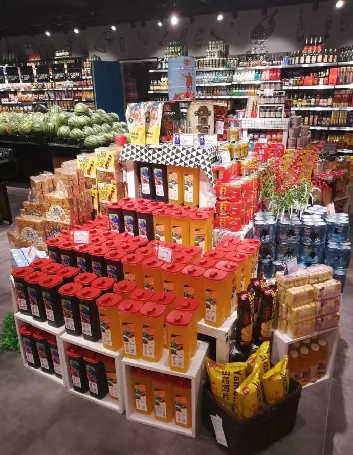 一组超市生鲜区陈列图片,超市物品陈列图片