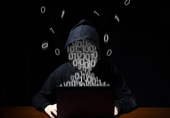 绝地求生：页面做的相当逼真，免费送枫叶五花肉？别去交智商费