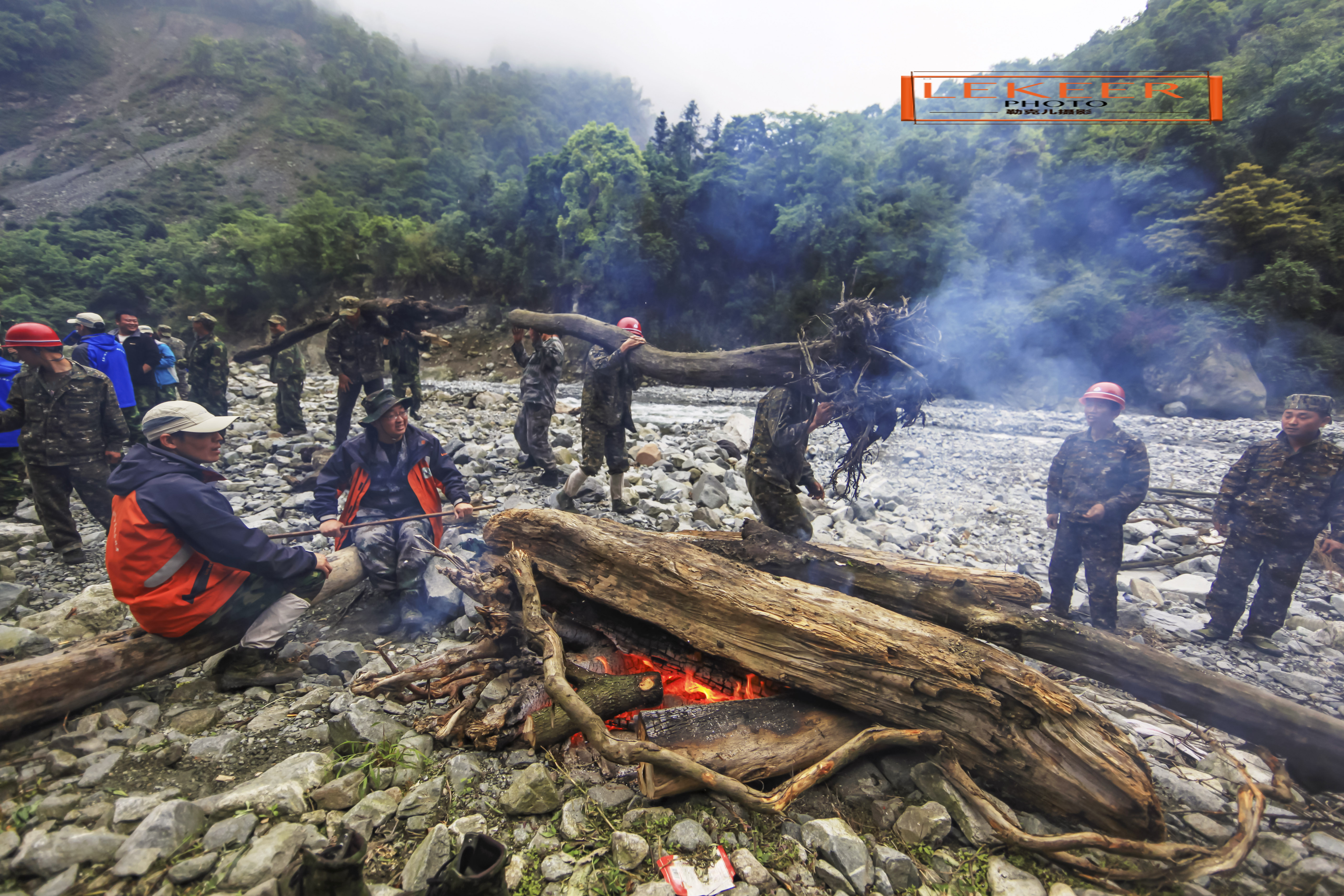穿越无人区难忘的经历,穿越无人区后半夜的恐怖经历