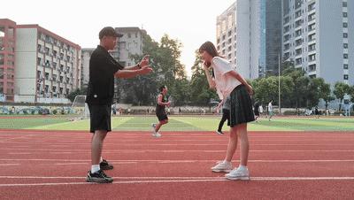 校园小清新拍照,怎么拍校园自拍