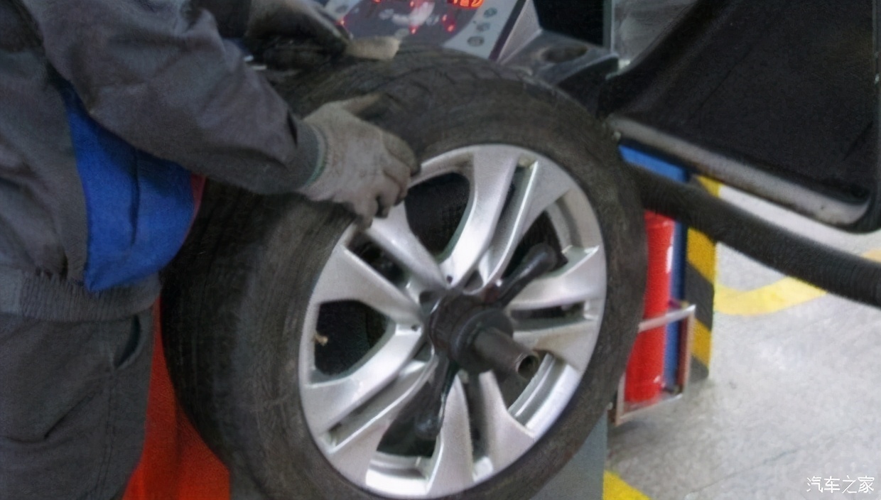 四轮定位包含动平衡吗,动平衡和四轮定位区别多久做一次