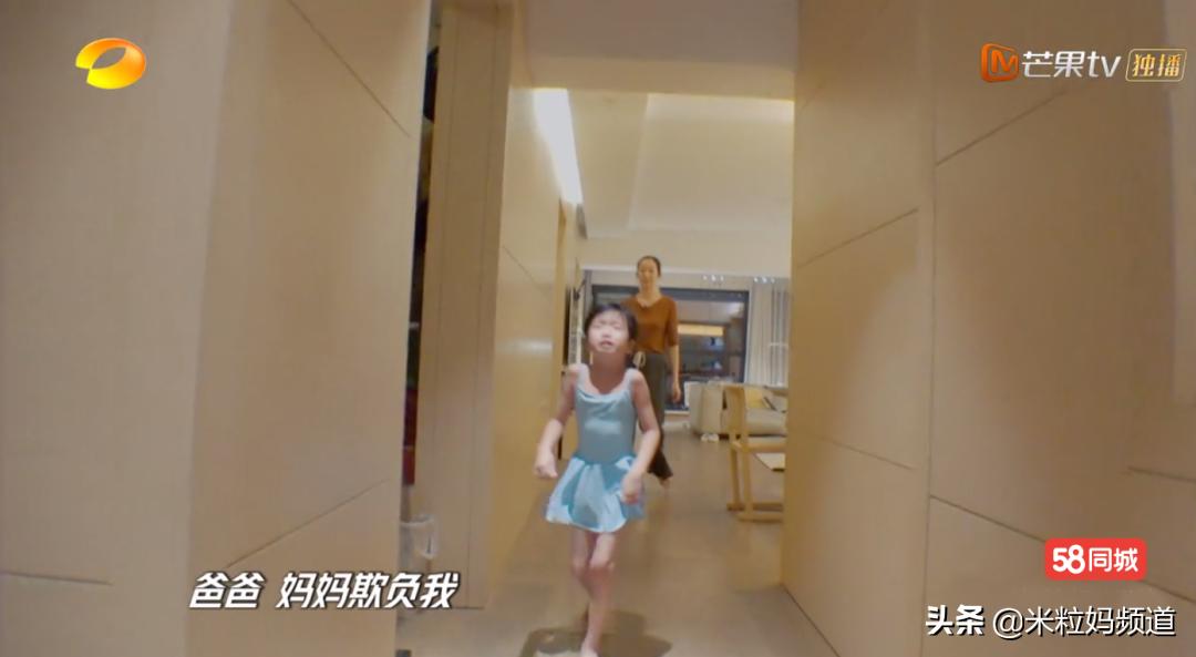 钢琴家郎朗和吉娜弹琴,钢琴家郎朗与吉娜