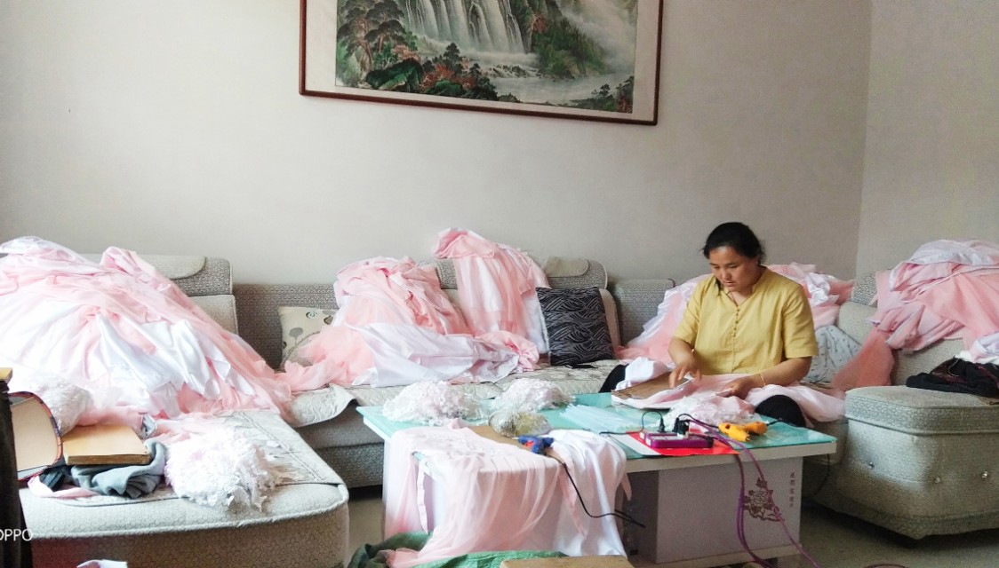 大学毕业创业月入3万,大学生辞掉工作回家创业