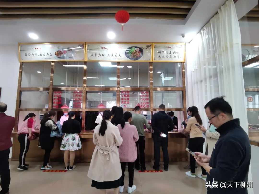 桐油山下同学情一中六载一世恩