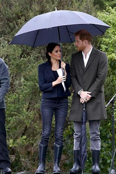 我们只做“价格屠夫”!68元优卡杜机械自动伞