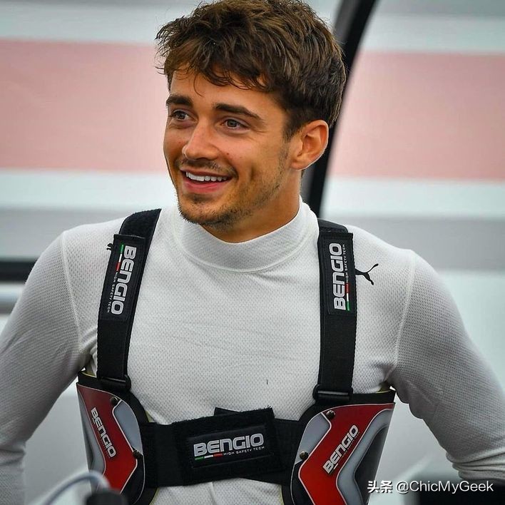 逆天颜值男明星,逆天颜值的帅哥