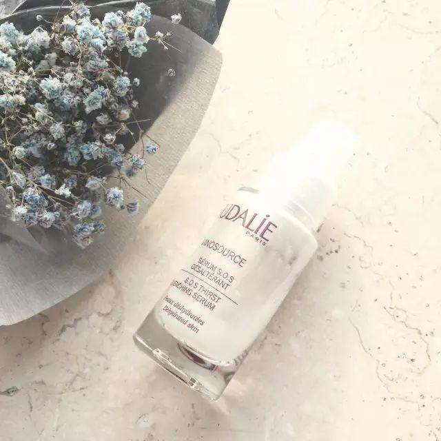 只涂精华不涂水乳有效果吗,护肤可以只用精华和面霜吗