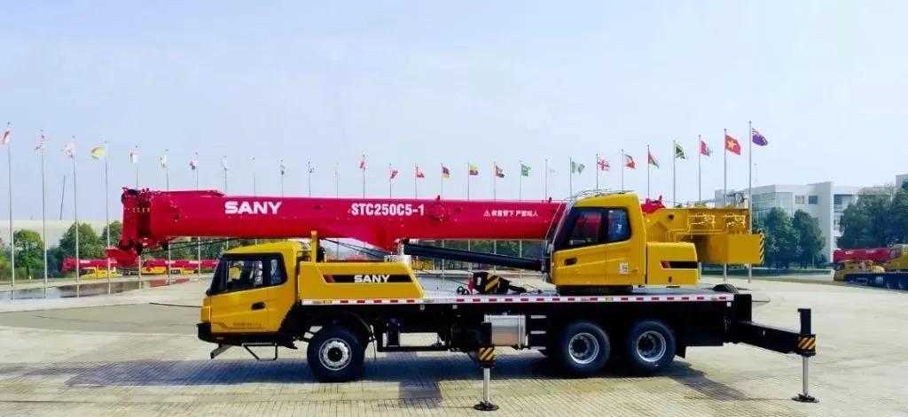 三一起重机对比视频,三一起重机哪款最好