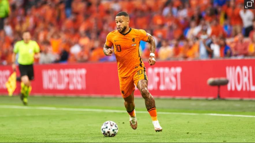 踢球者德甲本轮最佳阵容,足球球员转会最新消息