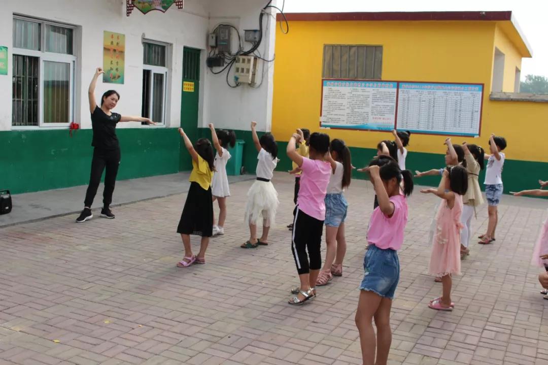 邓州市花洲实验小学少先队,邓州市北京路小学六一儿童节