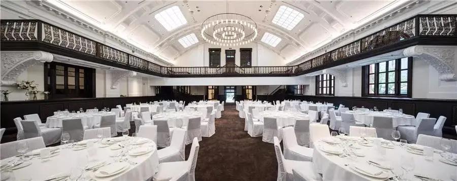 大牌为何喜欢抄小众品牌,大牌为什么喜欢黑白