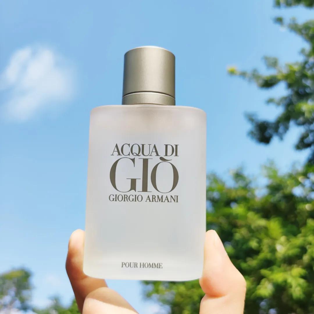 谁是你秋冬本命香？新入TF白麝香、阿玛尼挚爱红瓶、宝格丽夜幽