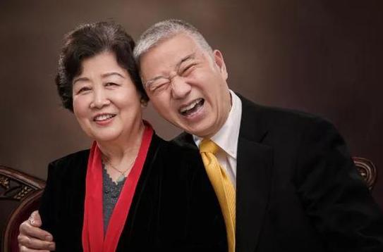 金夫人周生俊完整视频,金夫人周生俊全家福