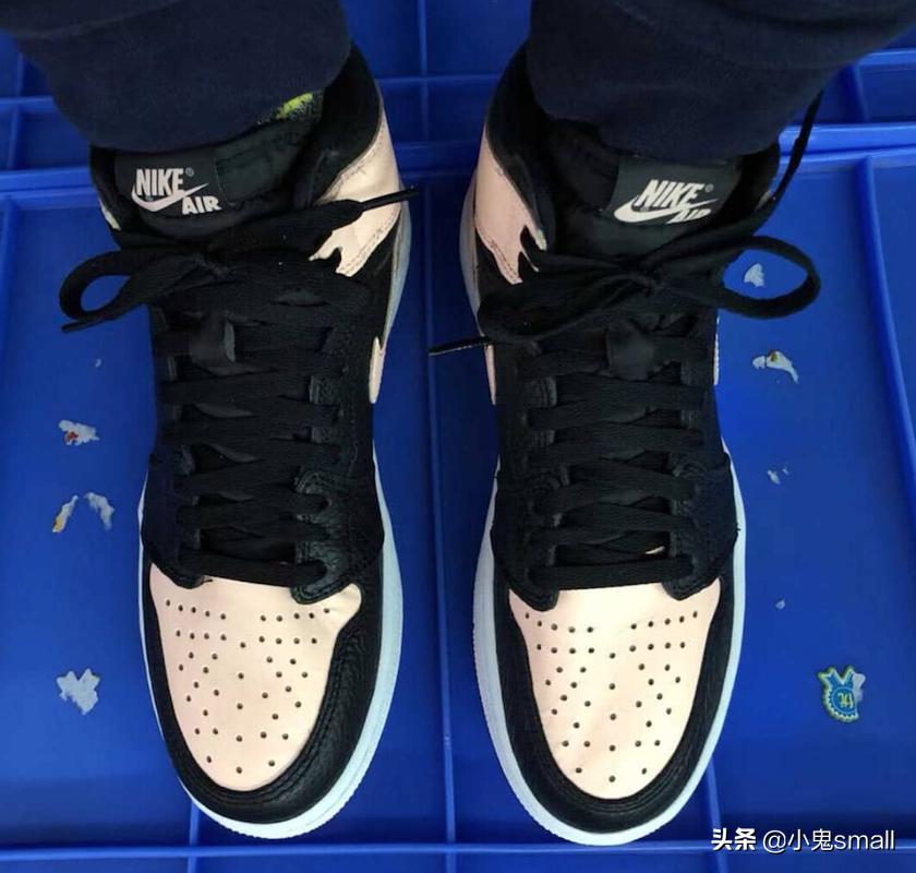 airjordan1mid反光利剑,nikeairjordan1黑灰