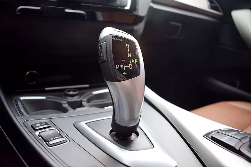 车手宝马,2015款宝马120i领先型