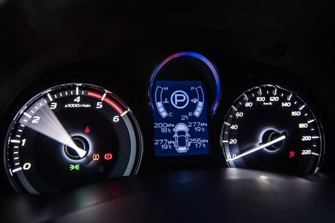 mu-X牧游侠车型,mu-x牧游侠柴油版