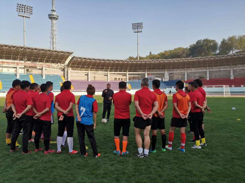 中国足球d级教练员培训班在哪里,中国足球教练员的选拔与培训