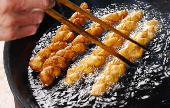 冷冻食品能直接煎吗,冷冻食品能直接焯水吗